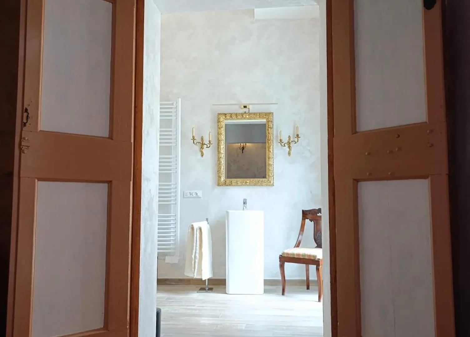 La Casa Di Hermes Ίμολα